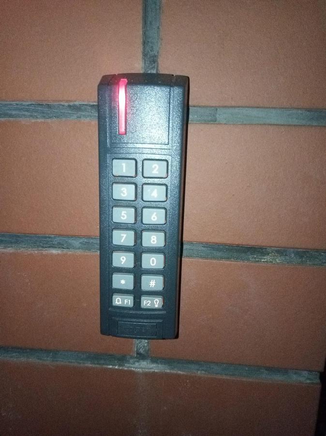 Popularna Guest Home Varsovia Exterior foto